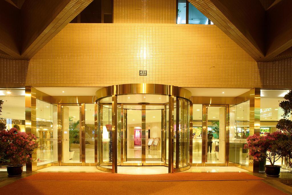 Jianguo Hotel Шанхай Экстерьер фото