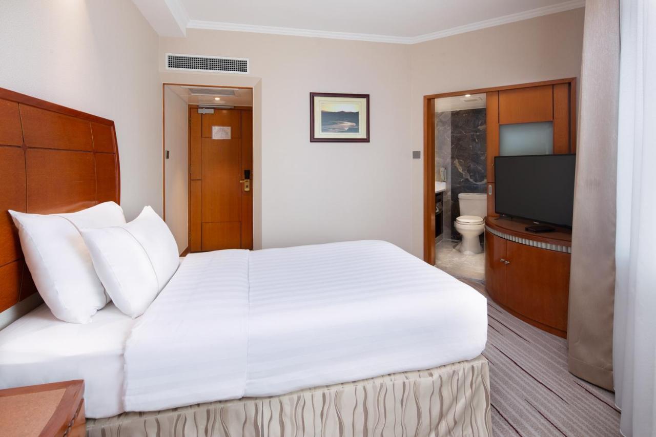 Jianguo Hotel Шанхай Экстерьер фото