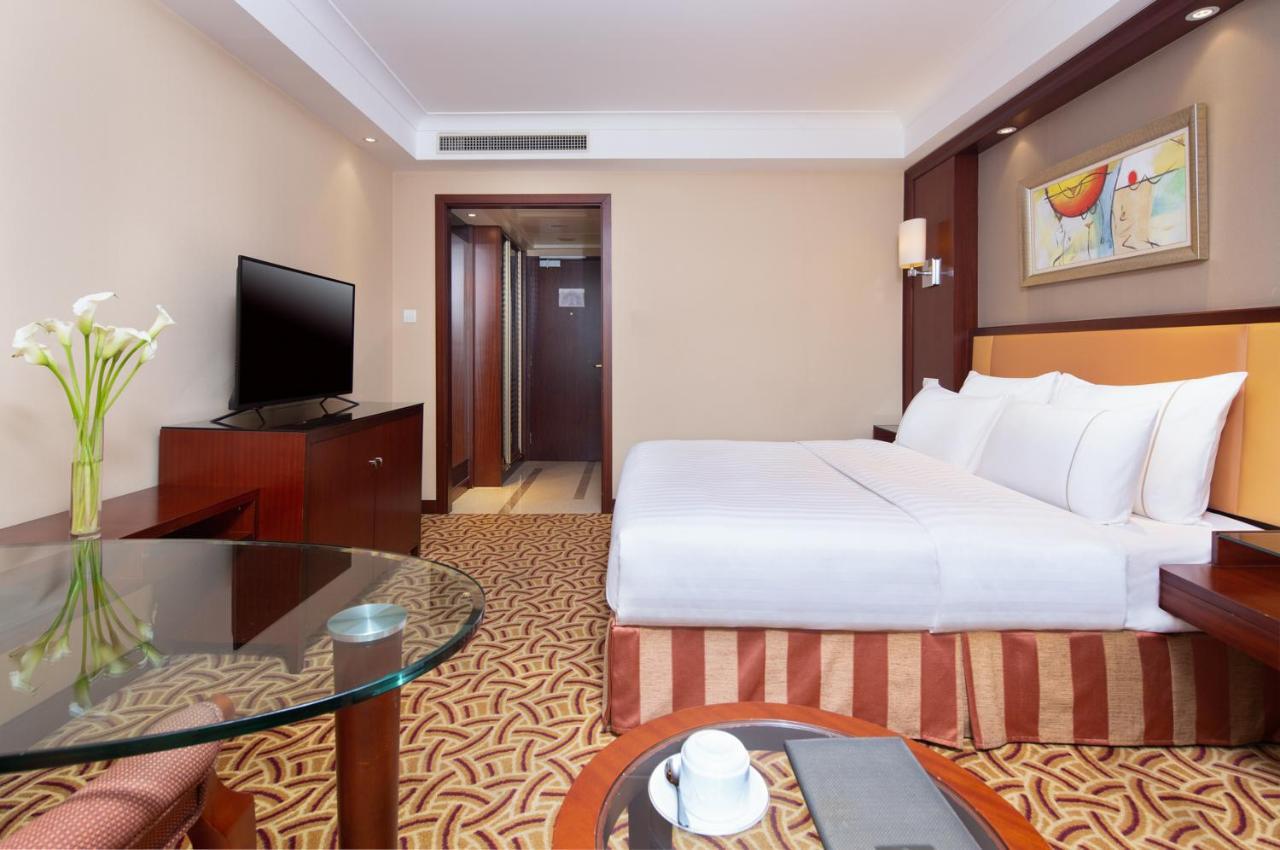 Jianguo Hotel Шанхай Экстерьер фото